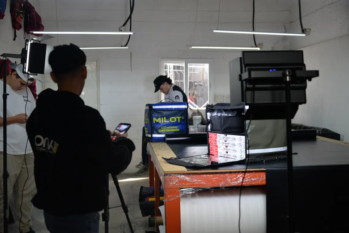 Milot: nuestro equipo grabando en el taller